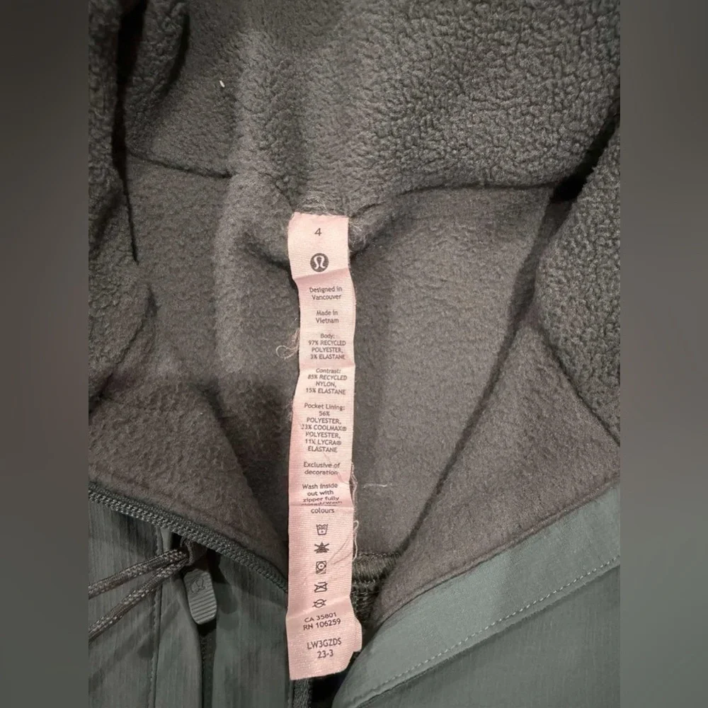 Lululemon Dark Forest / Medium Forest Fleece + Ripstop Hiking Pullover size 4